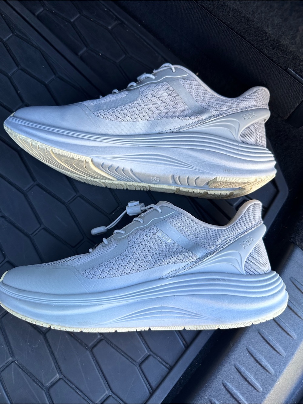 Women's light gray size 11 medium Athletic Slip-On Running Sneakers